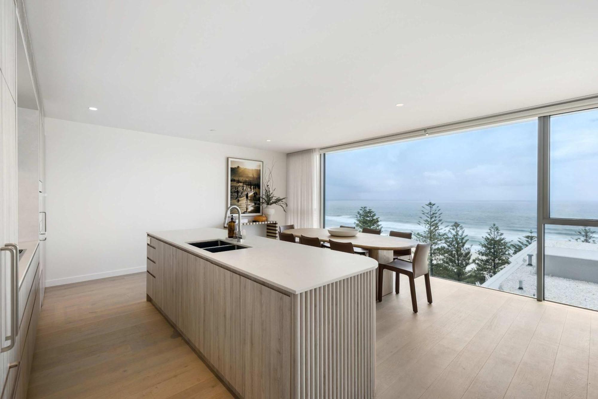 Picasso By Khove Apartment *